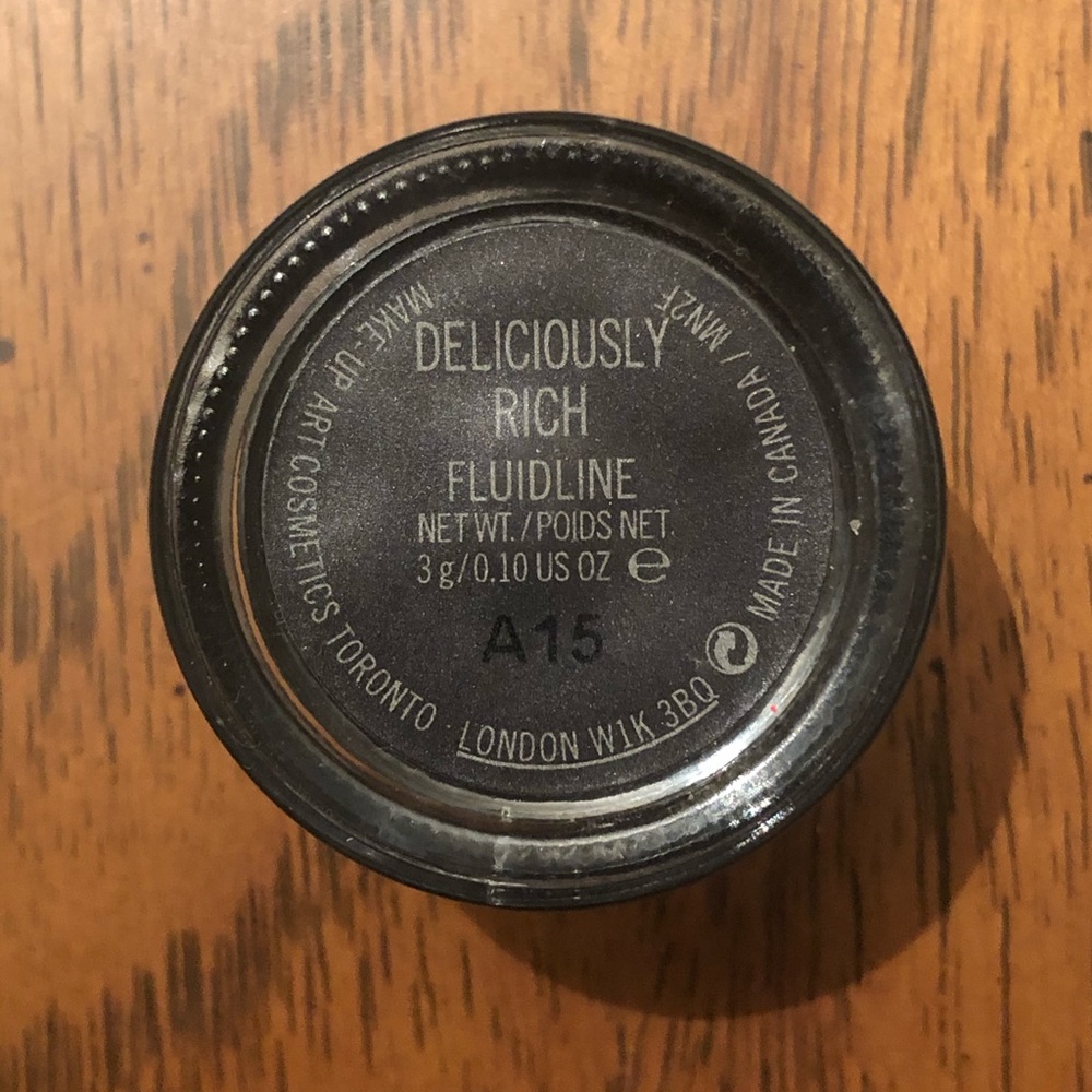 MAC Fluidline Gel Eyeliner